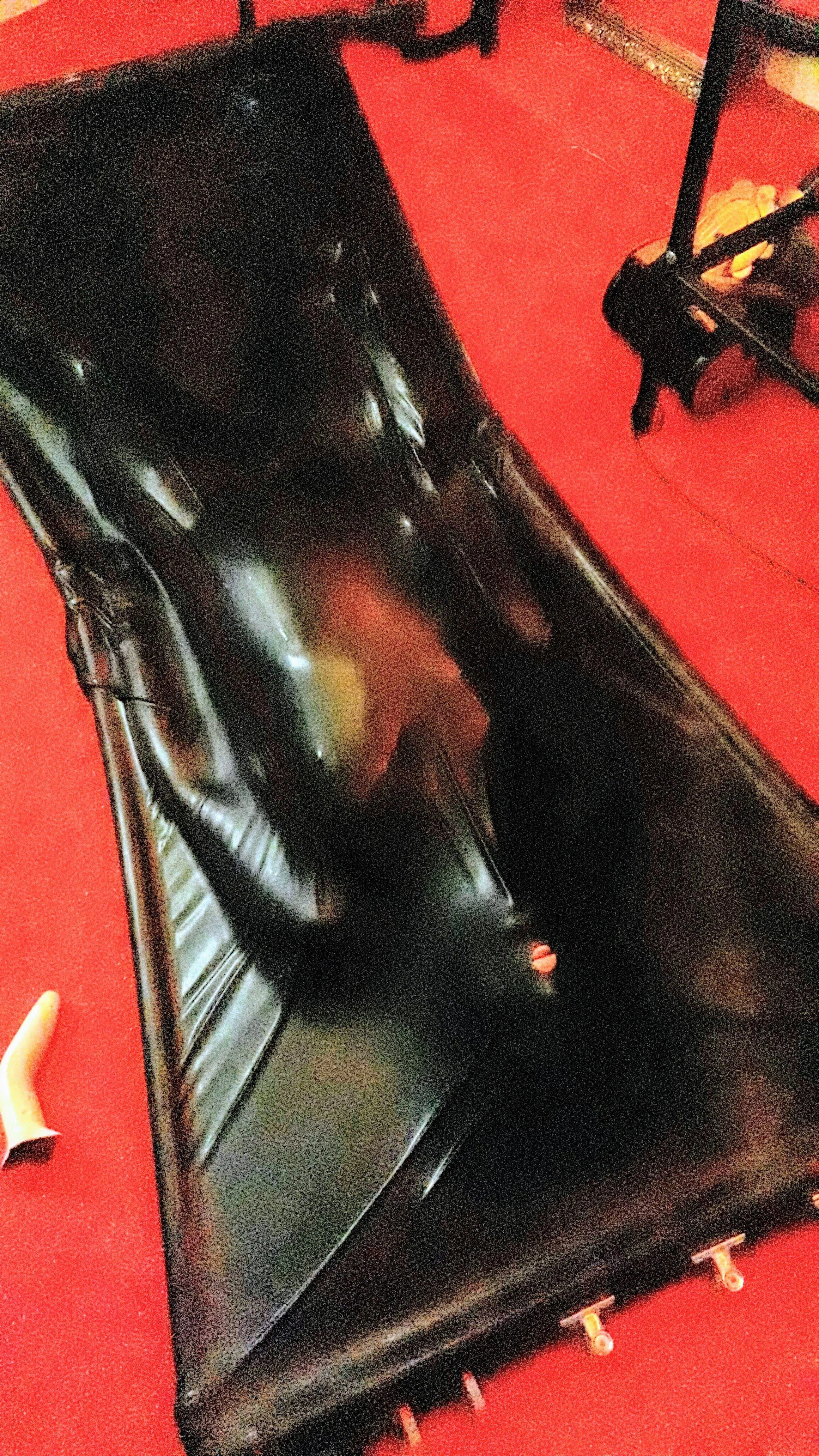 Sealed in very tight latex vacbed