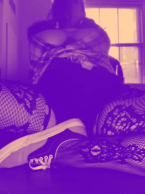 Tmrw 10am est [sexislitpuss69]