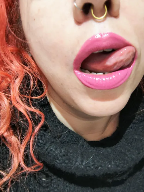 Use my tongue like a candy