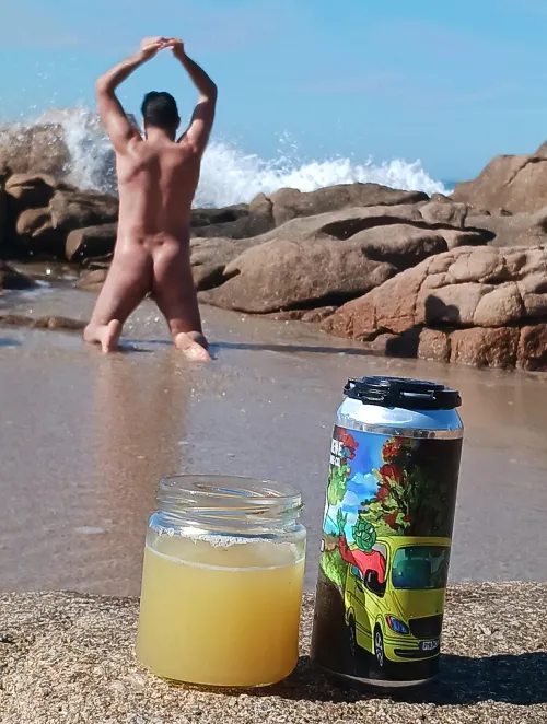 Waves, beach & beer