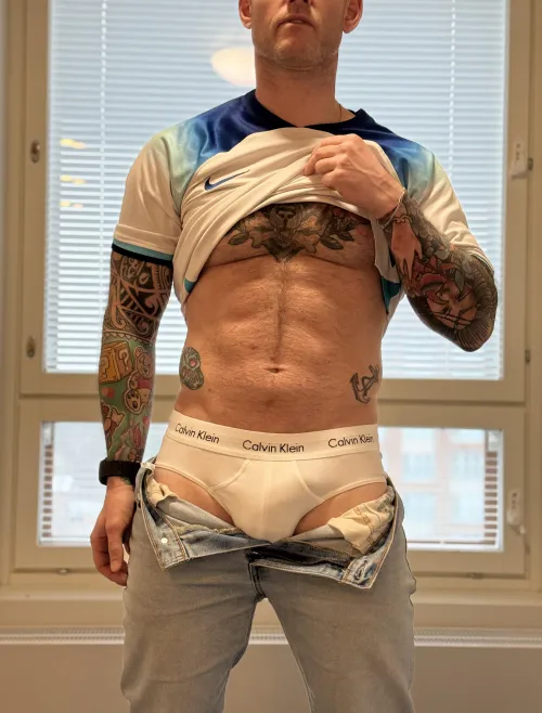 Went for the classic white briefs today.