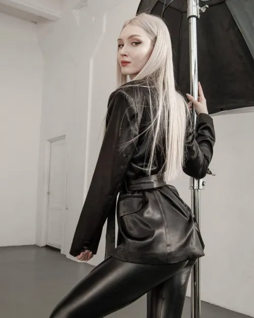 What would you like to do with her?⚫️