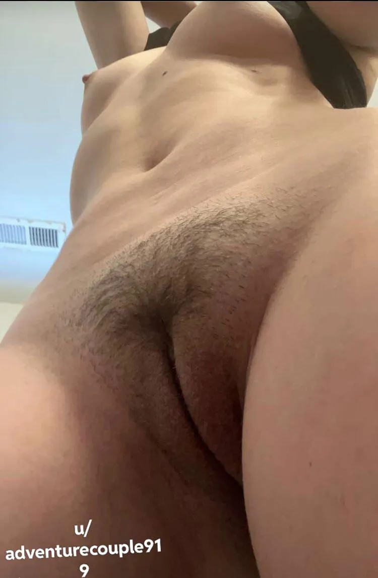 A mouth watering view won’t ya say 😈🫦