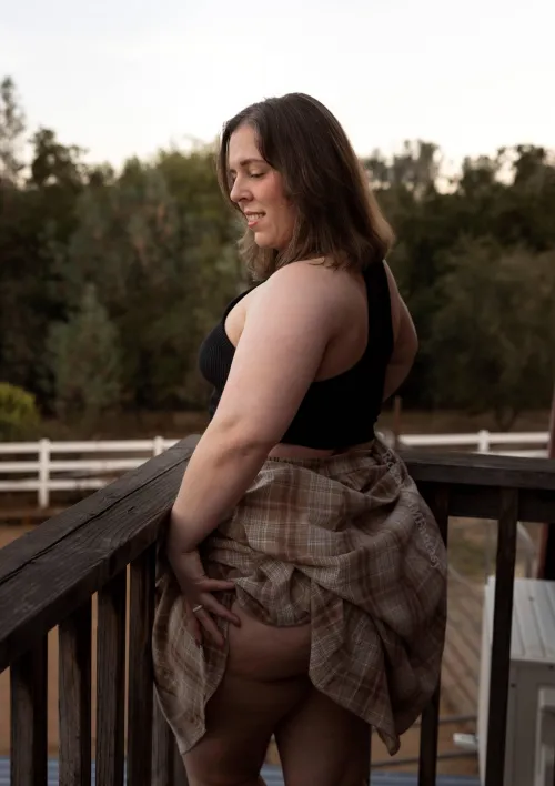 A plaid peek is just as good from the bottom!