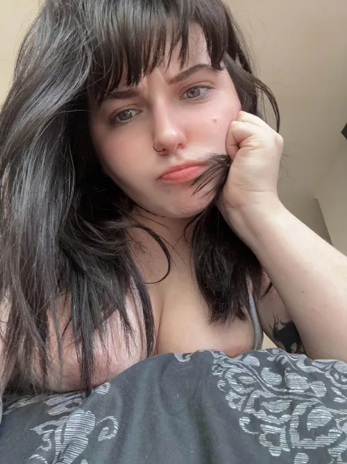 Do men think I'm hot 22F