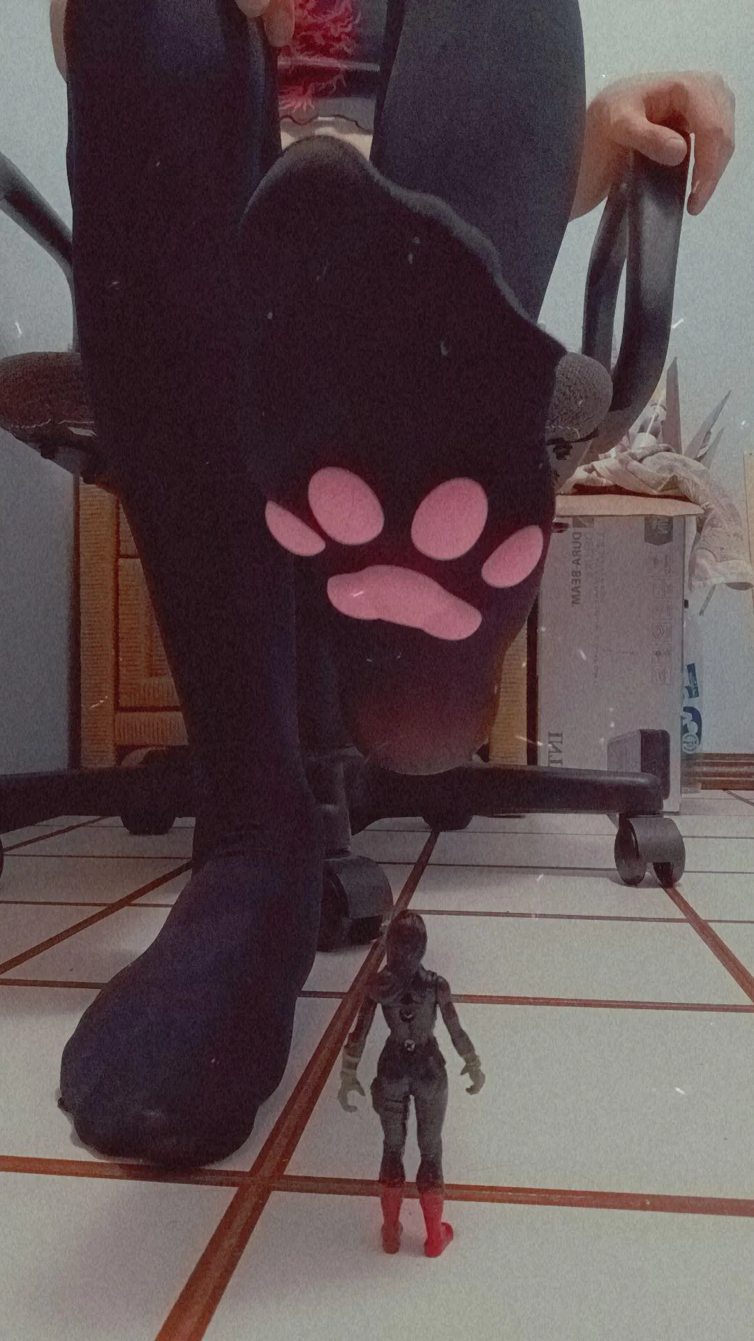 Do you feel powerless under my feet?