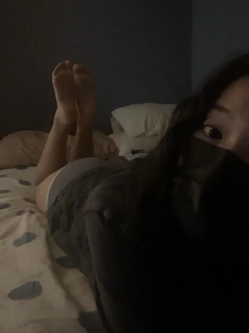 Do you like my japanese feet 🥰🥰 HMU for content ❤️