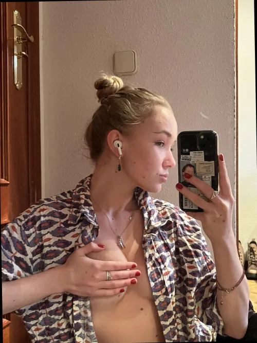 enjoy the view daddy and you can squeeze for valentine's