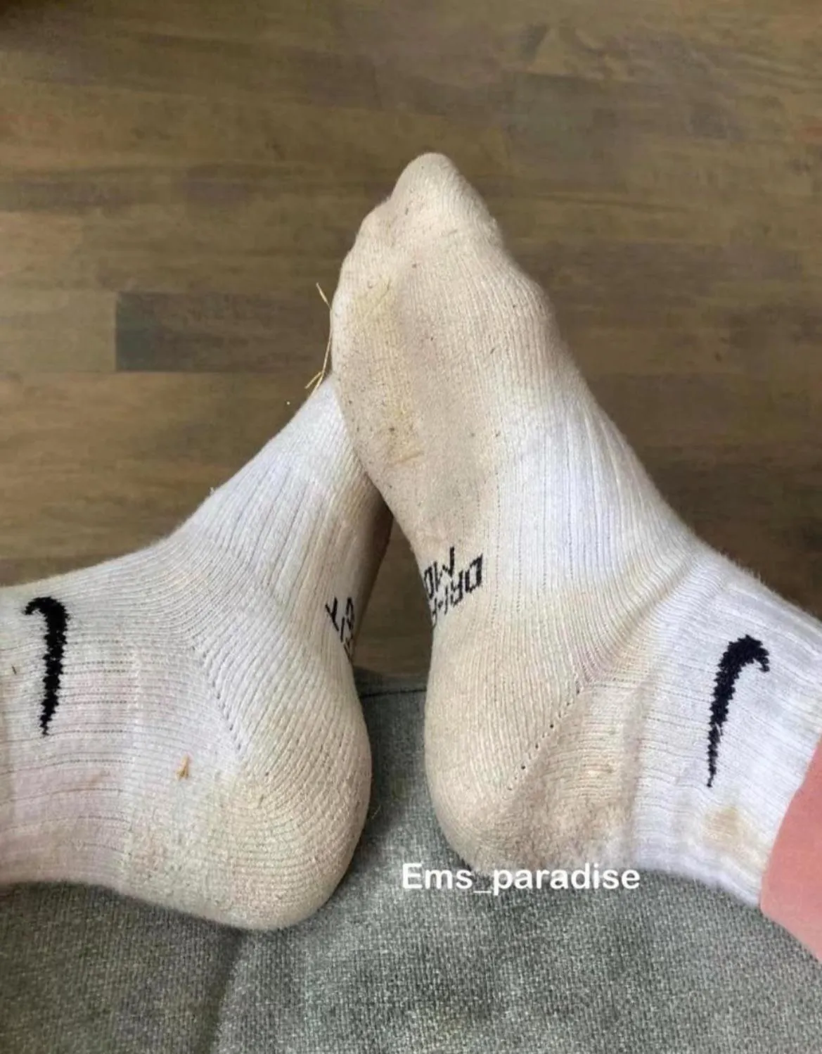 How dirty is too dirty for you? 😅🏃‍♀️💗 [f]