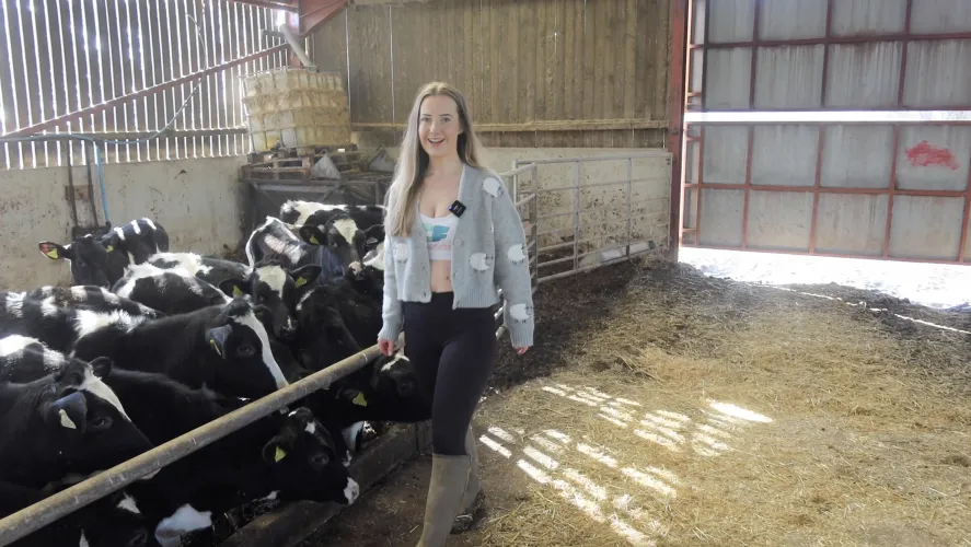 It’s been extra cold today! Who else has hard nipples under their clothes?