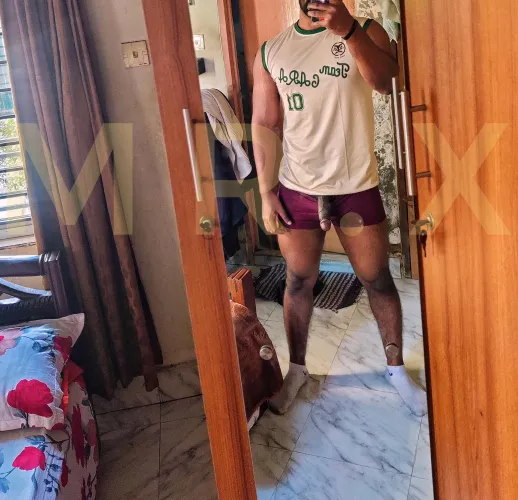 Just imagine I'm your tinder date and we are going to meet within an hour so tell me what you will do first😉