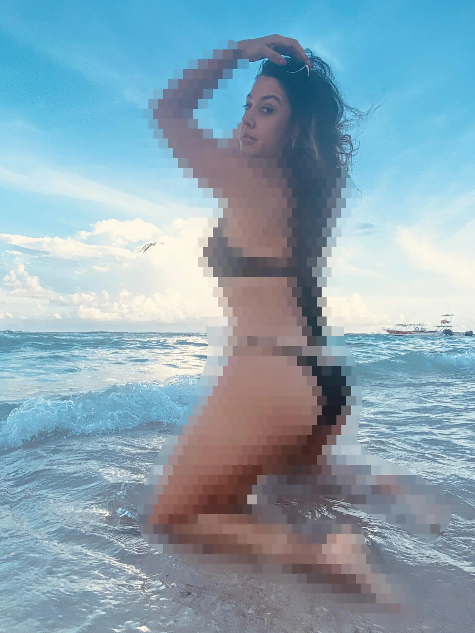 Looks like I lost your key... It's either on the beach or in the ocean... Good luck finding it! Or will you just accept your fate?