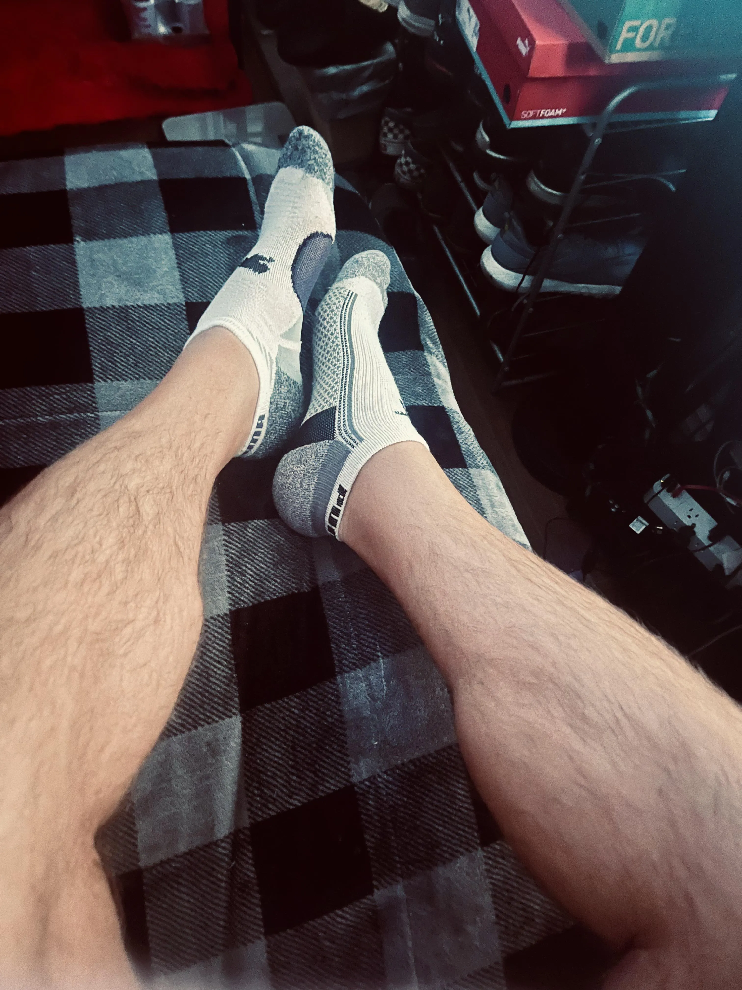 One of these things is not like the other.  got a couple days of gym sweat. Pheromones r pheromoning! 😈