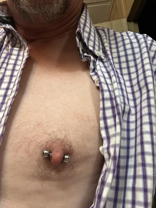 Re pierced nipple