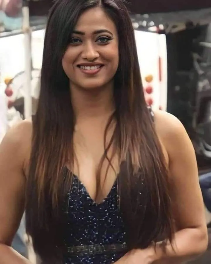 She looks at you like this, what you gonna do?