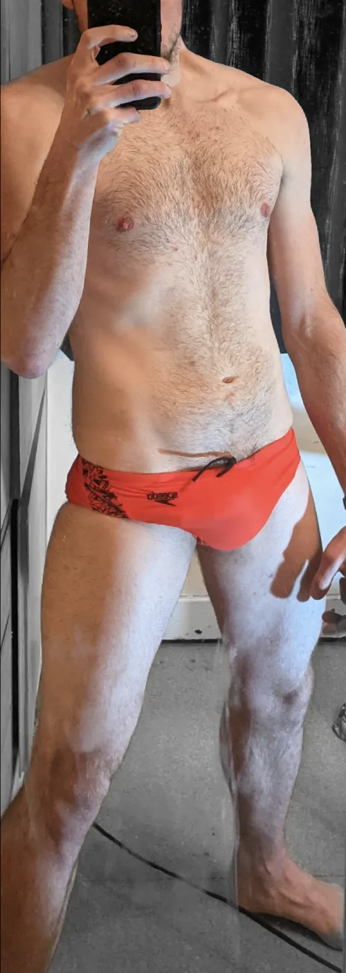 Straight 30s, looking for twinks or femboys.