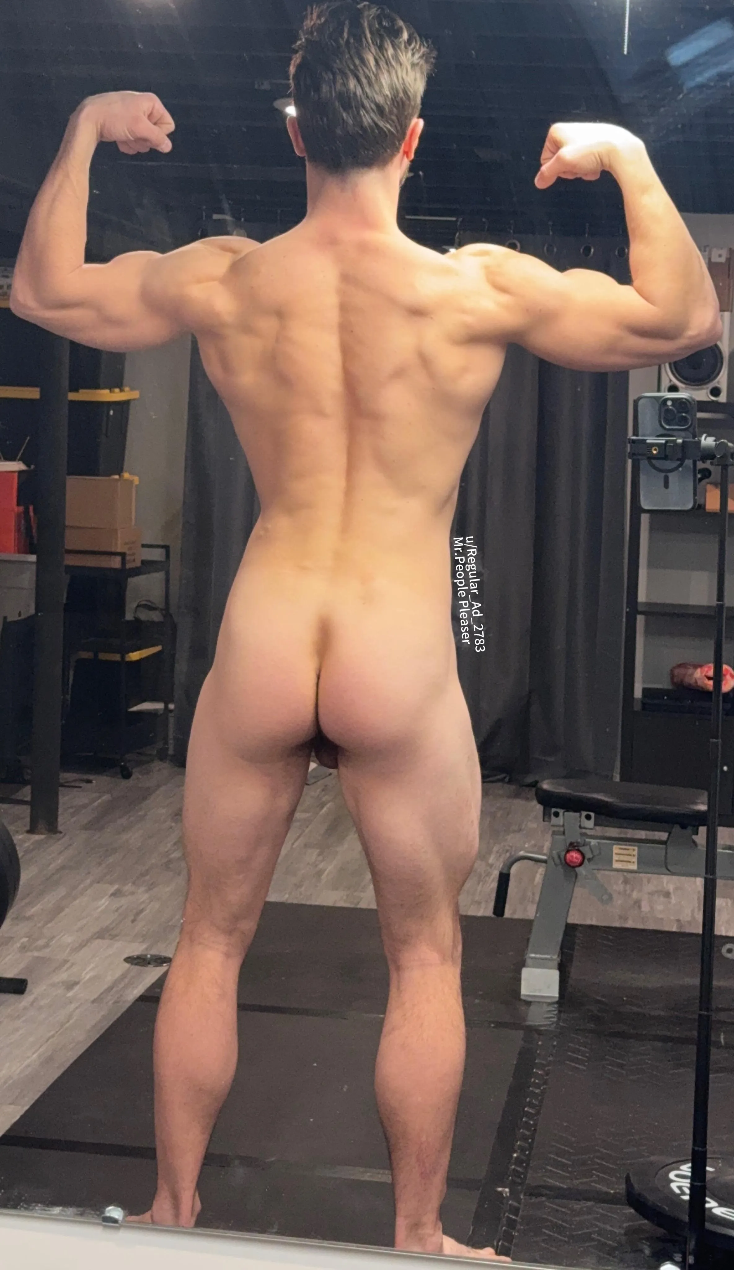 Who doesn't love a naked workout pic?