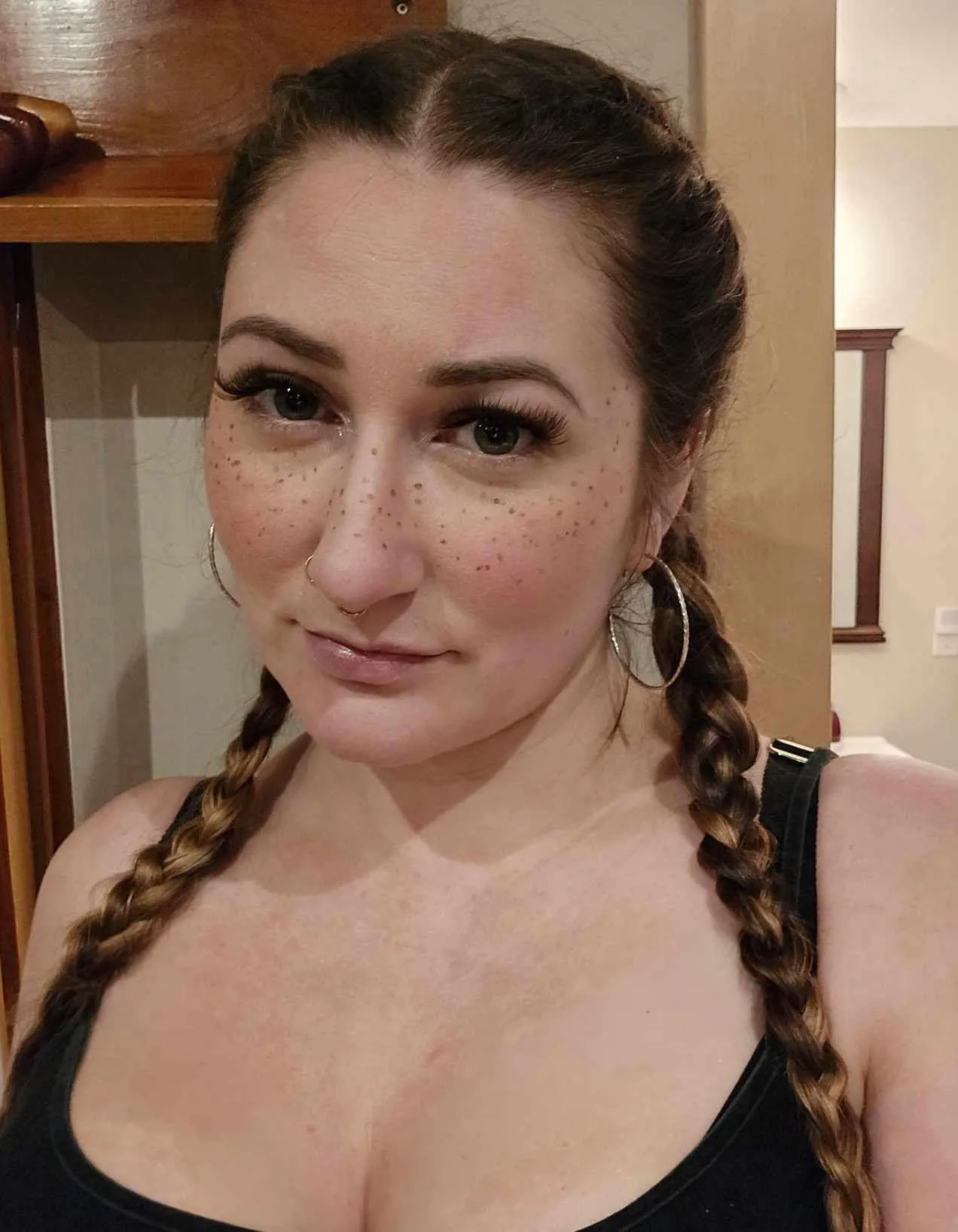 Your paycheque would look cute in my bank account