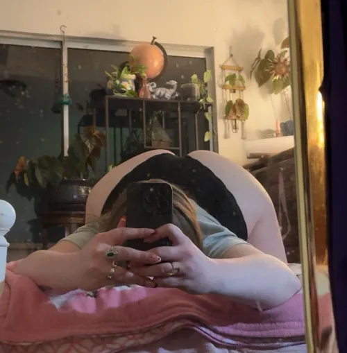 24/F/Seattle Area Size Queen🍆👑: been putting in a lot of work at the gym lately, can you tell? 🍑🏋️‍♀️😋