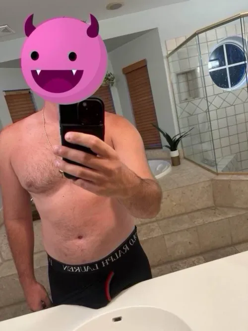 [38] [M4F] [Philly Burbs] Cold week ahead, let's warm up together