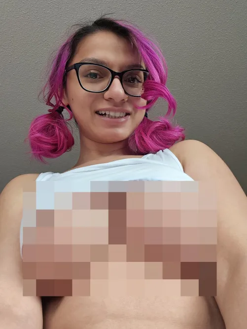 A loser virgin like you cant handle unpixelated boobs