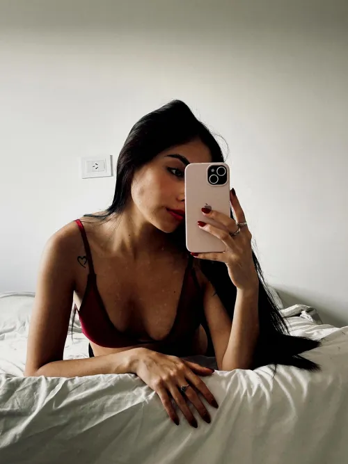 Available for videocall - Let's chat!  Snp & Telegrm  livsyee
