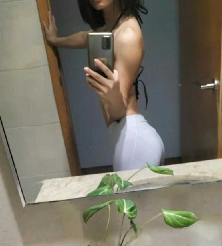 Is fit and petite your type