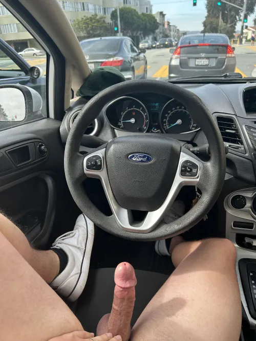 It feels good in public 🤤