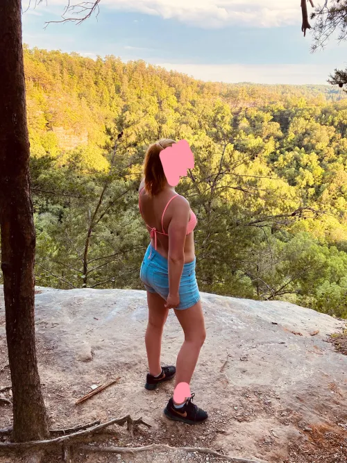 KY Hotwife needs bulls to snap her! Must be able to verify