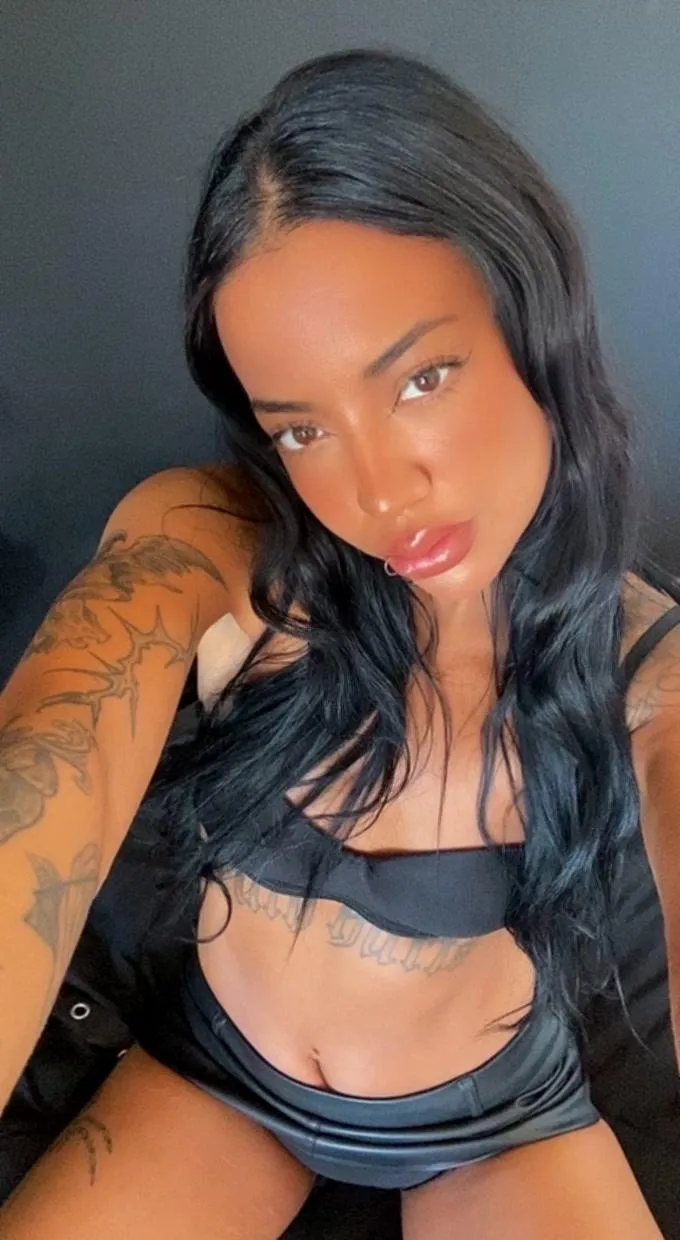 Let's start our day having a little bit fun play...