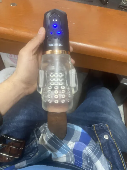 Me at work rn help me out ladies