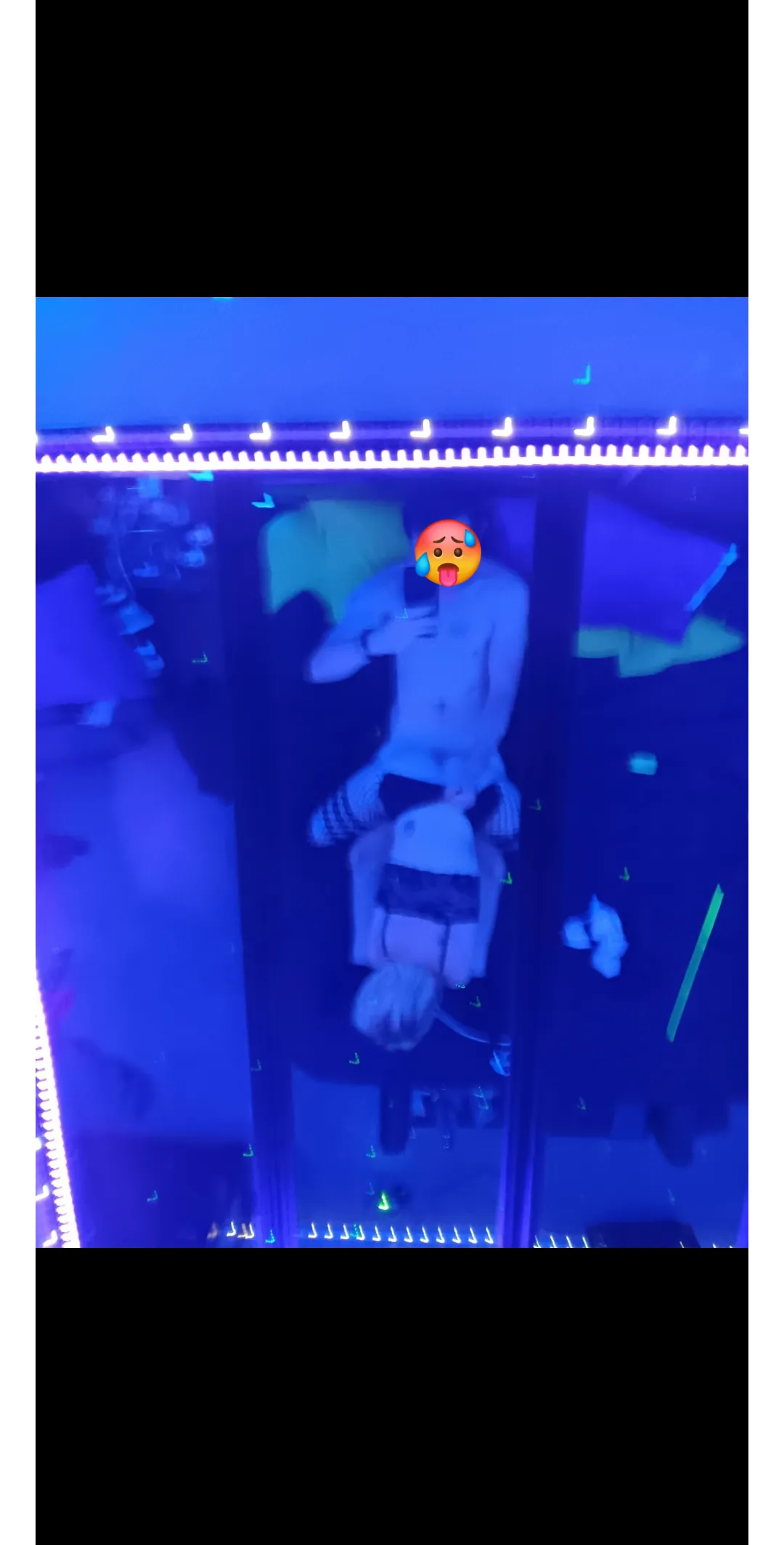 MF couple iso those who likes vourism or wants to to video call us 🥵