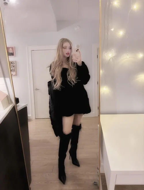 MY FIRST DRAIN GAME!! 🤑 $5 per like and comment, limit 2 comments. Drain my sissy sub for all he’s worth!!