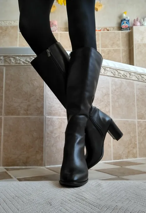 new boots!! 🥰