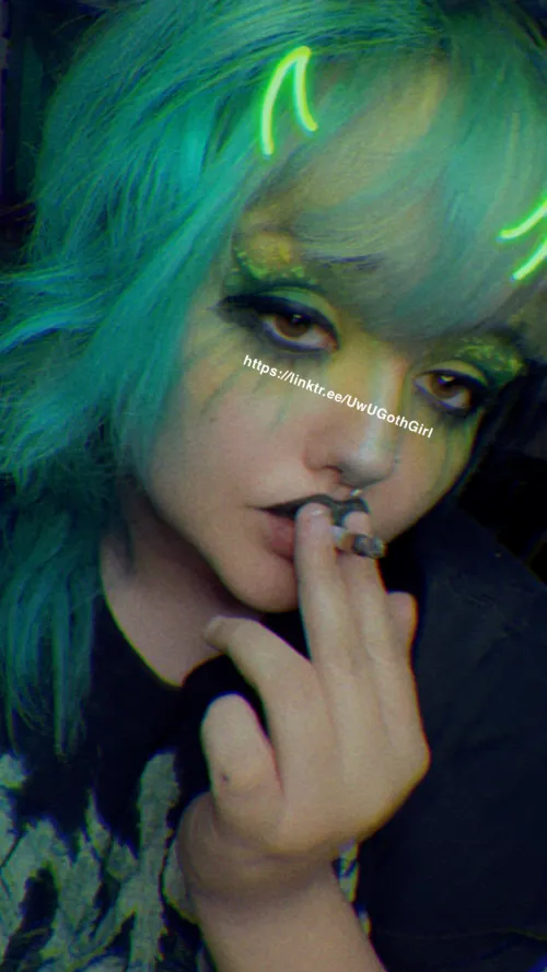 Smoke with a goth baddie?