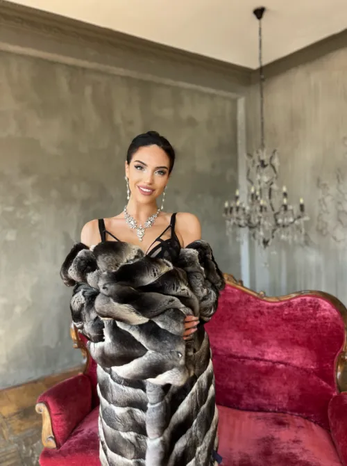 Somebody call 911 cause I slayyy