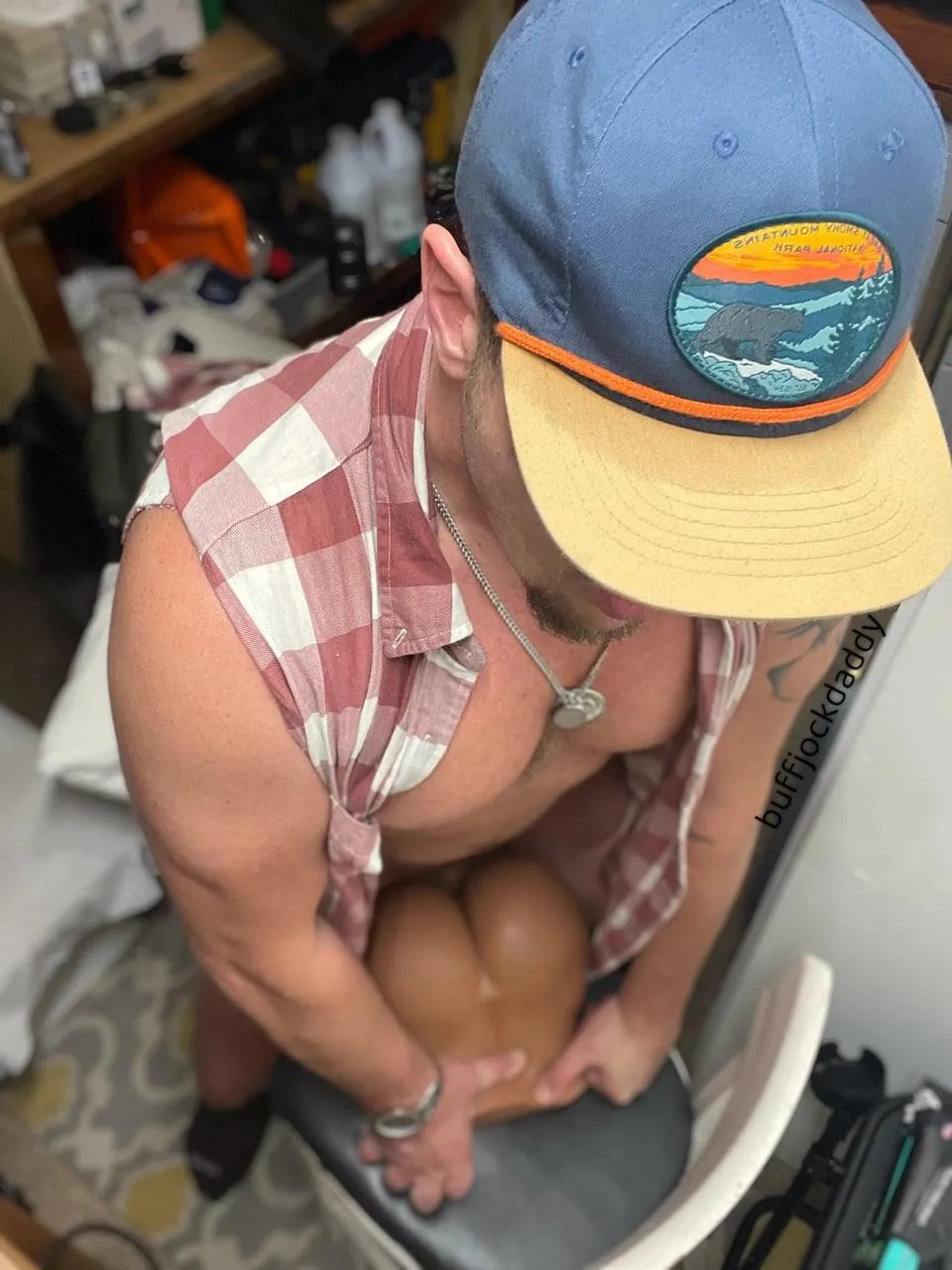 Stayed up all night pounding this pussy and watching porn.. 💪🏼🤤💦