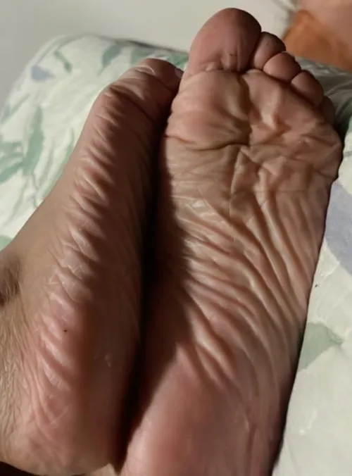 The wrinkliest soles you've seen. Enjoy