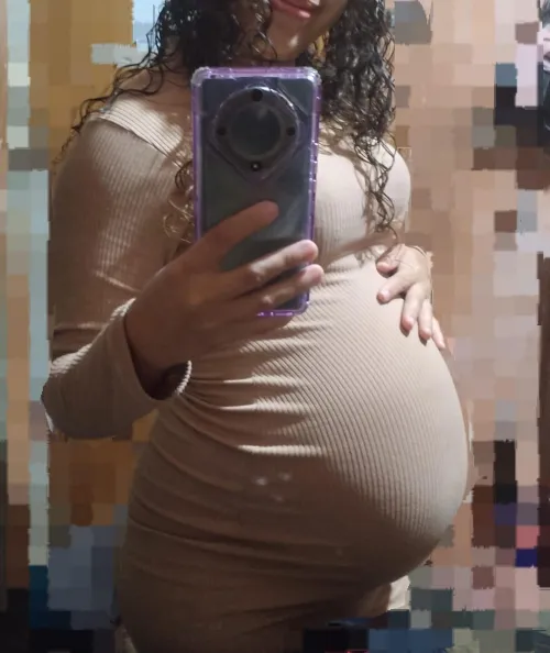 This dress fits me very tight with my pregnant belly.