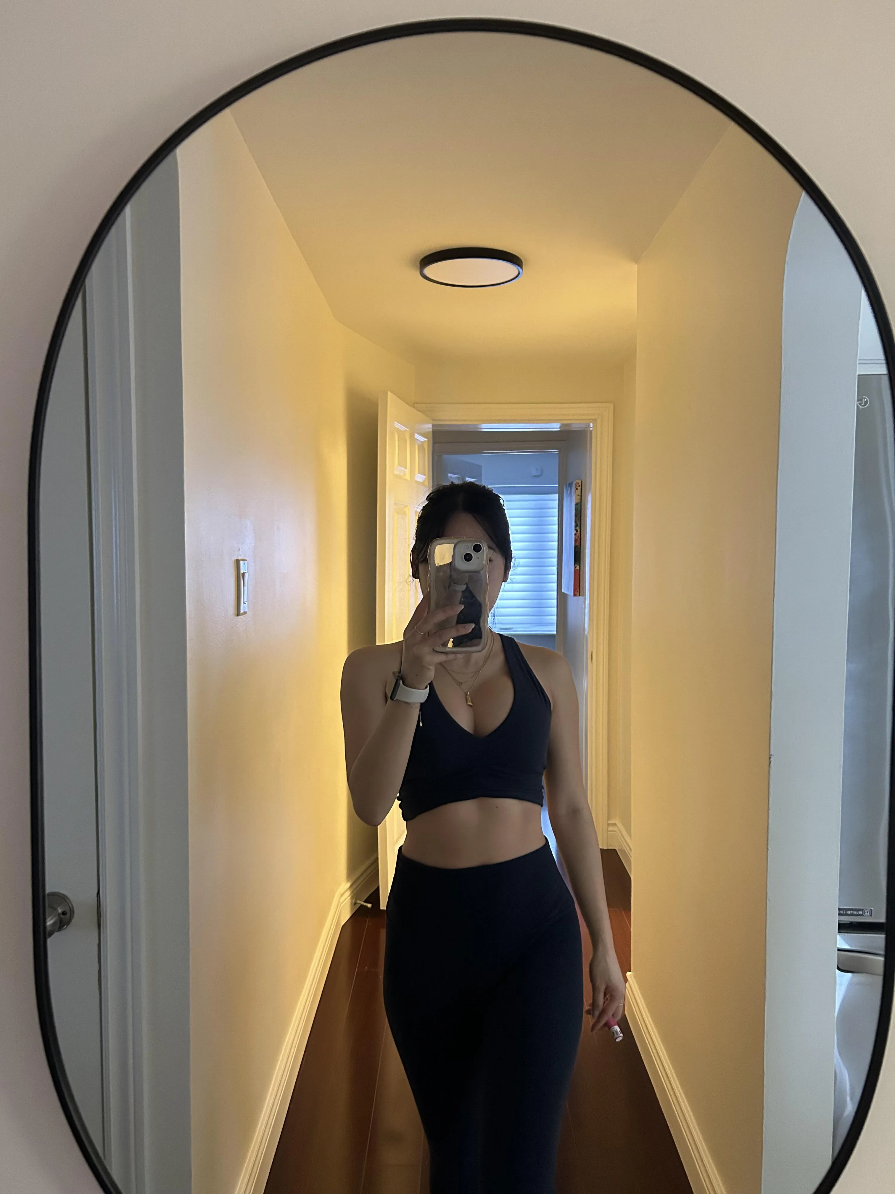 Working at the hospital keeps me motivated to stick to my workout regimen 🫡