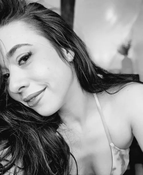 Your favorite milf 🫶🏻