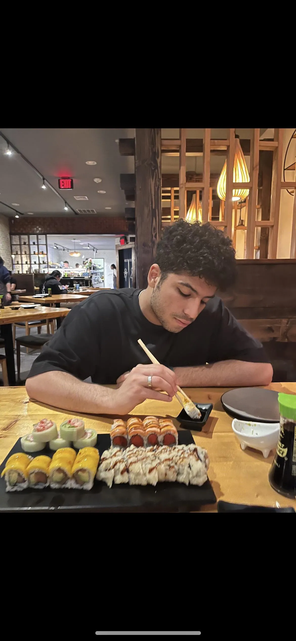 20 M4F/MF New Brunswick College Student looking for a woman/couple, can travel