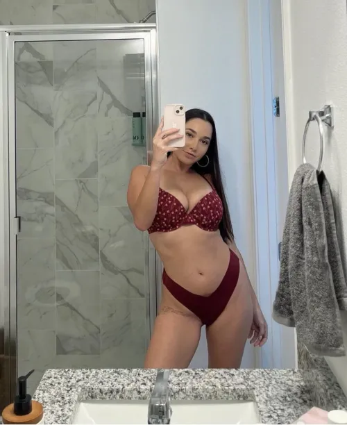 Can you imagine waking up to her?