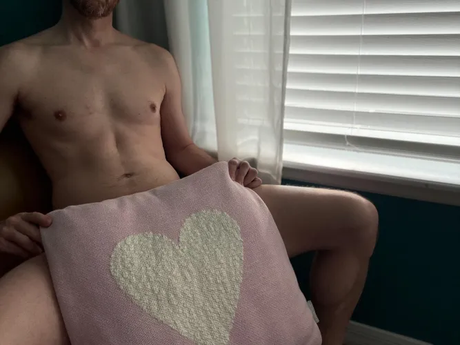 Happy Valentine’s Day ❤️… up for some pillow talk?