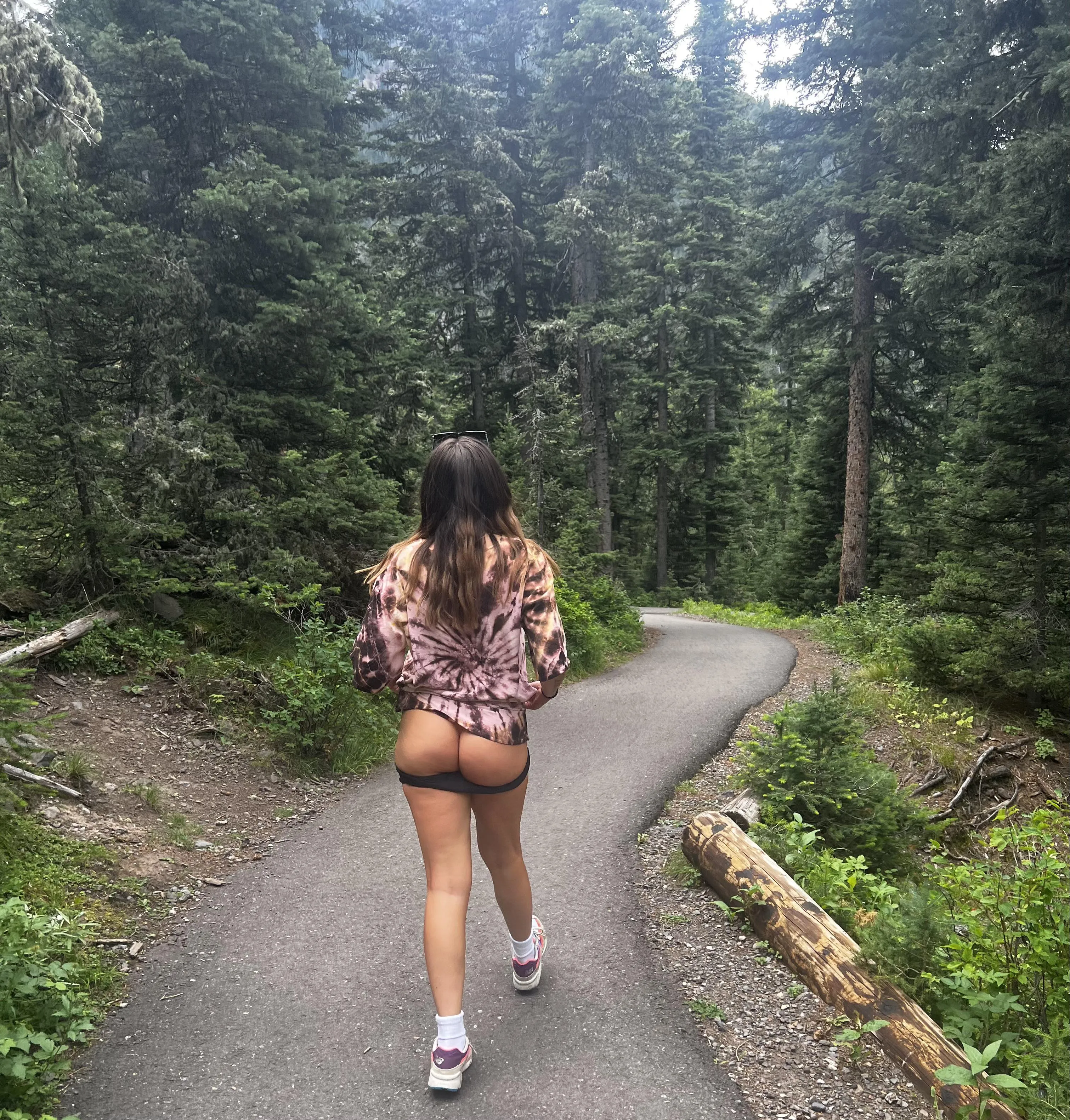 I love feeling the breeze in my crack🥴