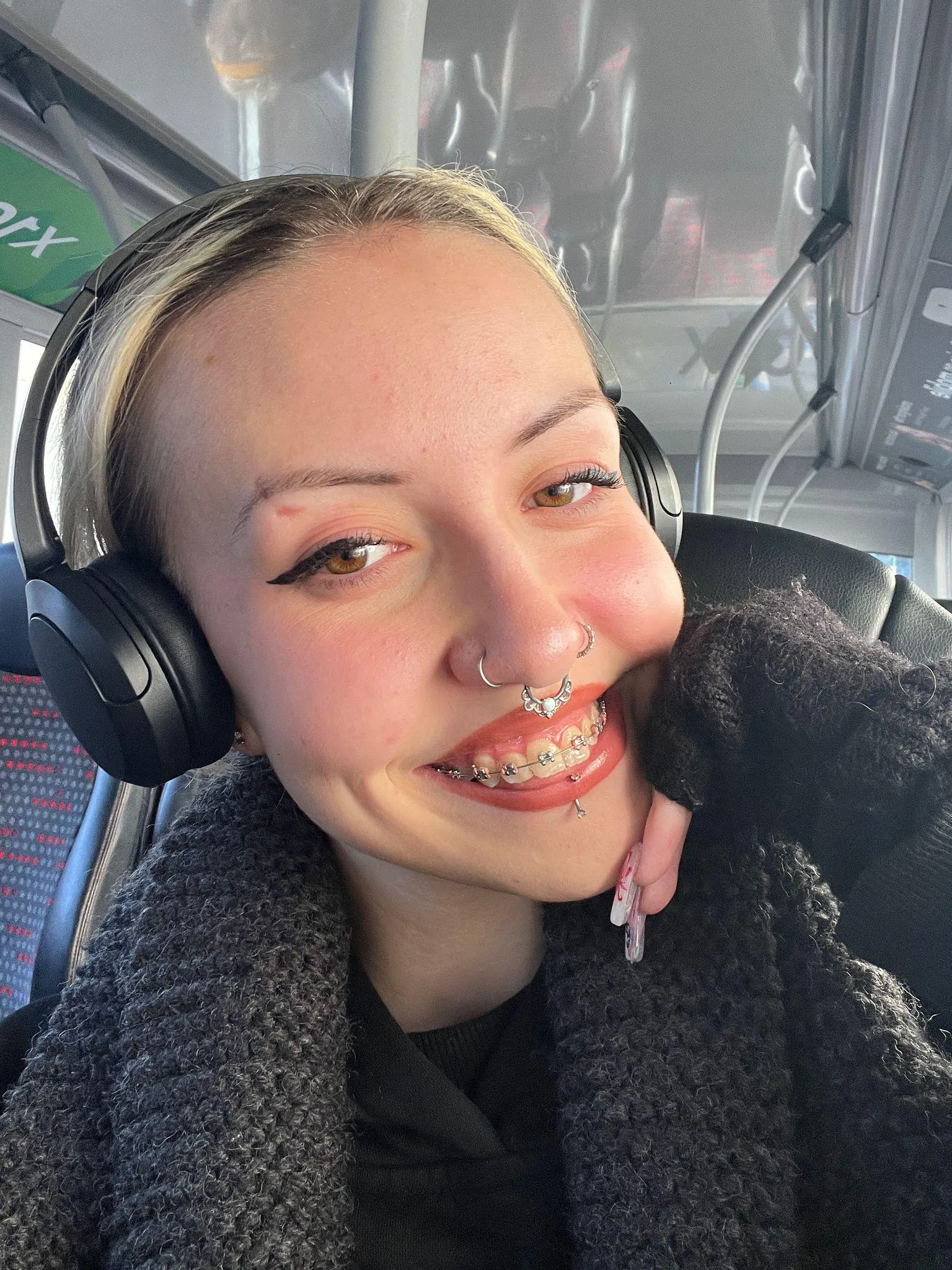 i wouldn't refuse your load on my piercings