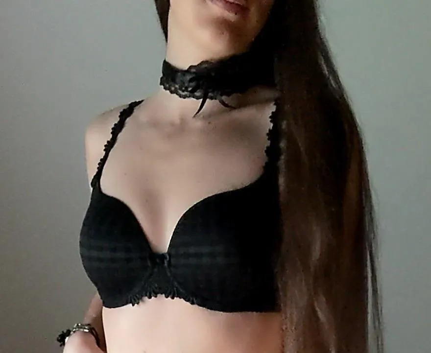 Just can't get enough of this bra [IRTR]