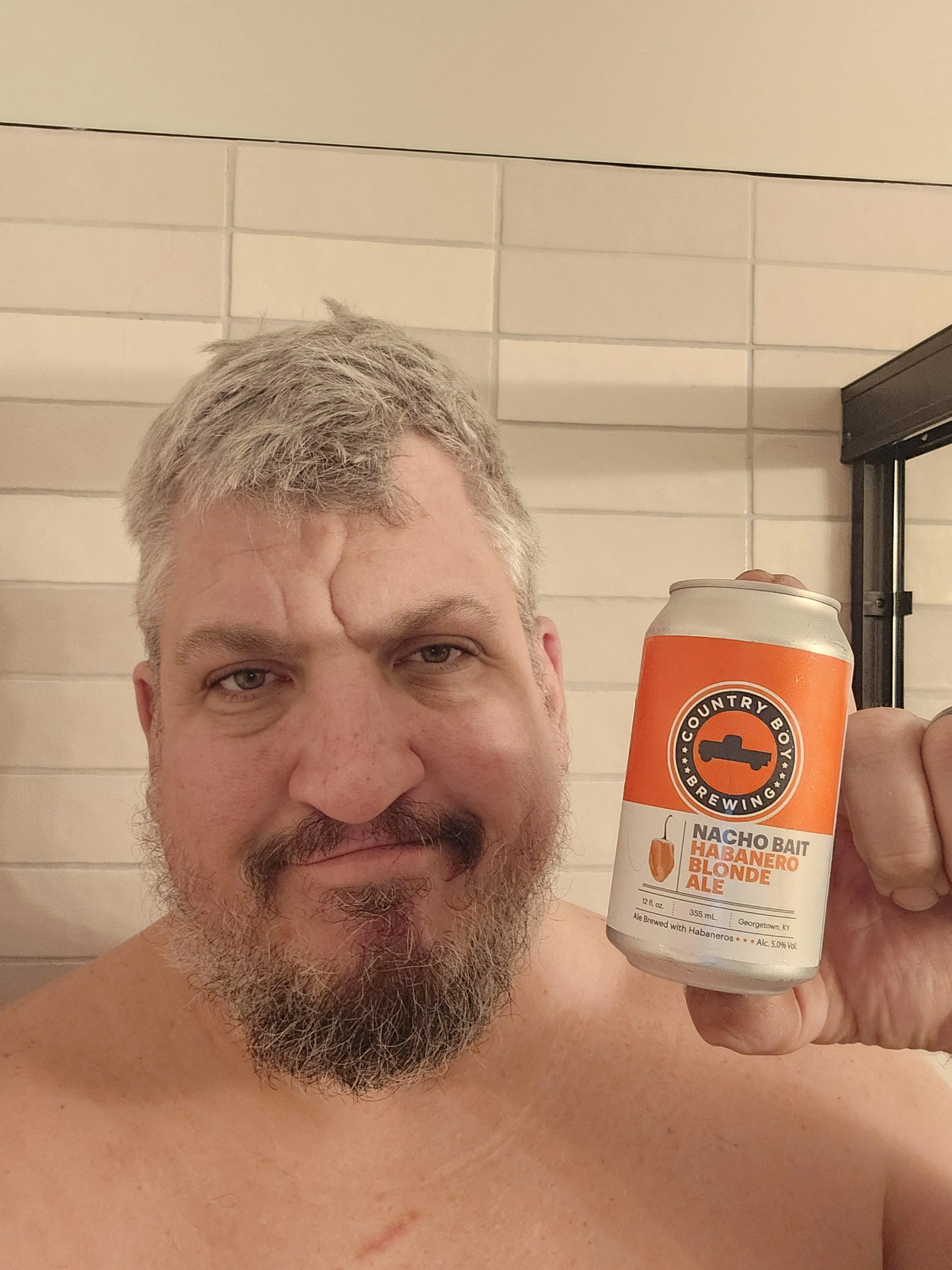 Kentucky's own Country Boy Brewing Nacho Bait, been an annoying last 2 days trying to get the wife's car fixed but cars are frustrating 