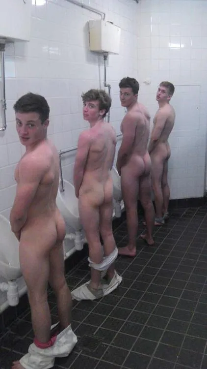 Straight friends piss naked . 1 , 2 , 3 or 4 ?