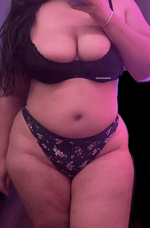 tits, hips and thighs🧜🏽‍♀️